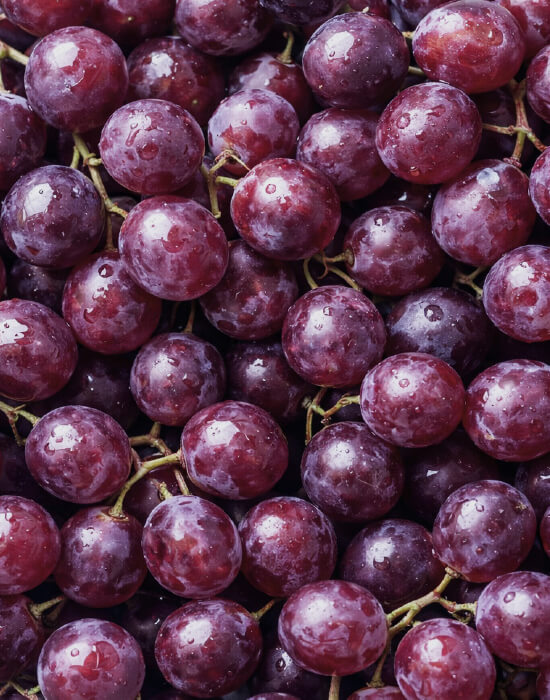 Popz – Grape & Apple – WEB6 Popz Grape soda with apple flavour in a bright, refreshing setting